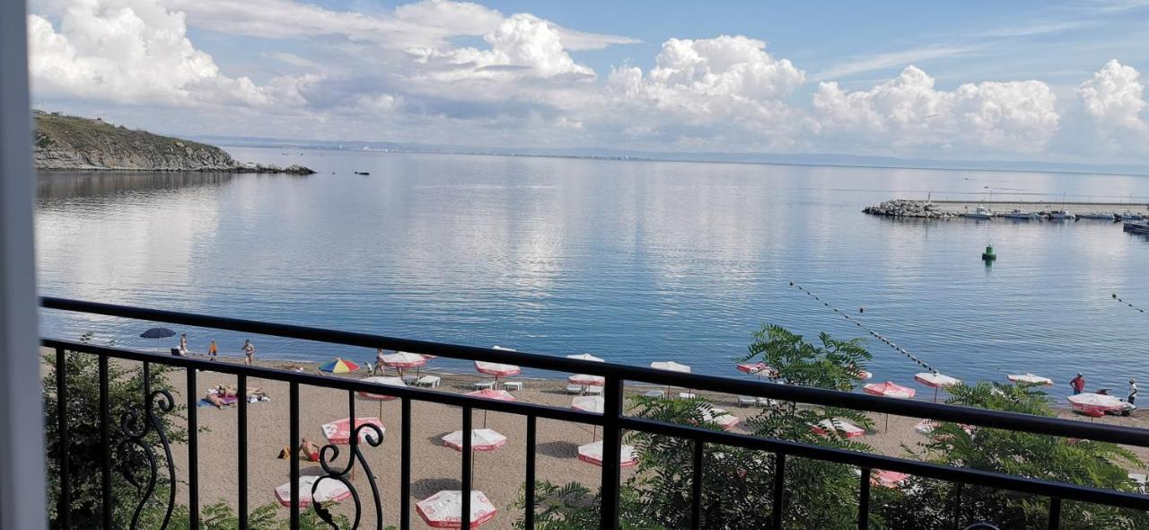 Villa Lazuren Bryag Chernomorets Buitenkant foto