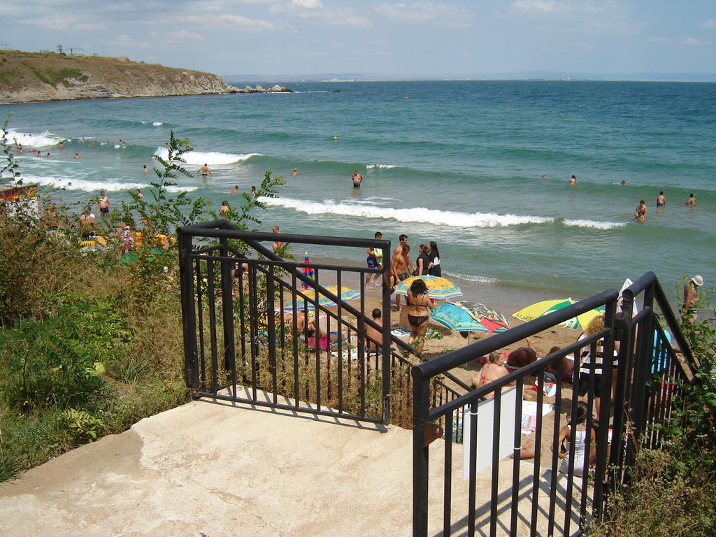 Villa Lazuren Bryag Chernomorets Kamer foto